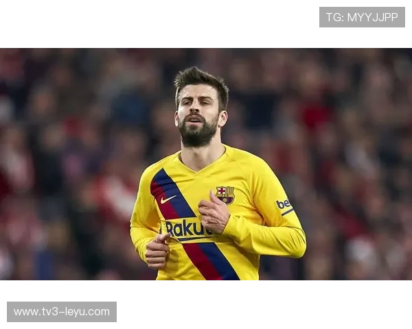 皮克精准传球助球队逆转取胜，展现老将风采